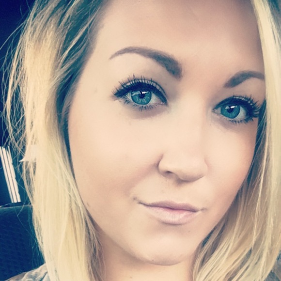 Meet your Posher, Hanna - Picture 1 of 1